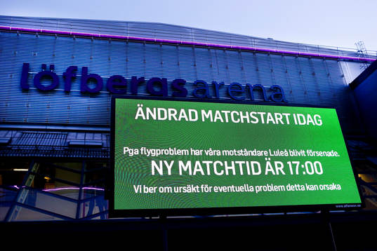 Ändrad matchstart då Luleås flygplan fick nödlanda i
