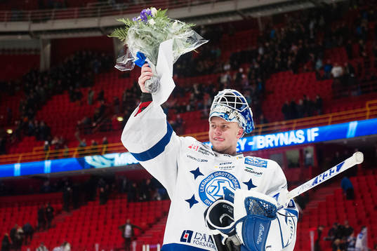 Leksands målvakt Oscar Alsenfelt jublar