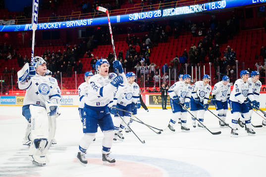 Leksands målvakt Oscar Alsenfelt och Jens Bergenström med
