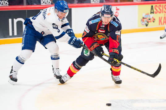 Leksands Linus Hultström och Djurgårdens Henrik Eriksson