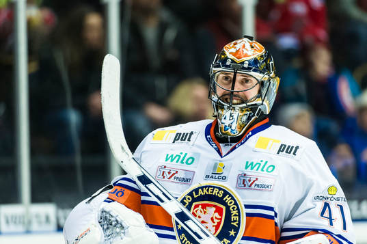 Växjös målvakt Cristopher Nihlstorp är glad