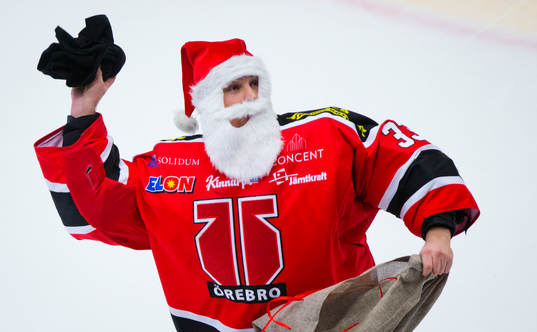 Örebros målvakt Julius Hudacek klädde ut sig till