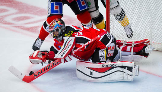 Örebros målvakt Julius Hudacek