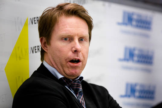 Brynäs assisterande tränare Andreas Dackell