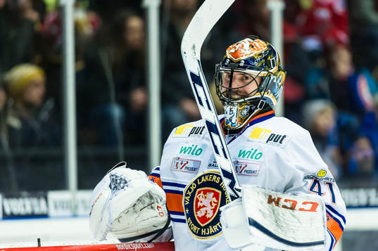 Växjös målvakt Cristopher Nihlstorp är glad
