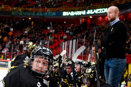s Alexander Altelius Nylander (tv) och pappa assisterande