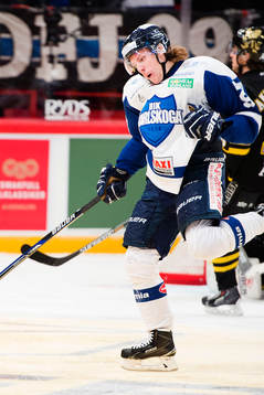 Karlskogas Jesper Olofsson jublar