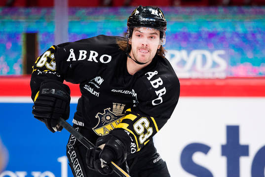 s Joakim Hagelin