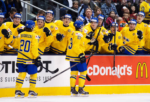 Sveriges Adam Brodecki och Lucas Wallmark jublar med