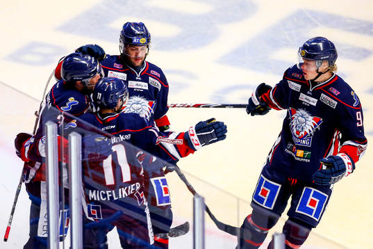 Linköpings Jacob Micflikier jublar