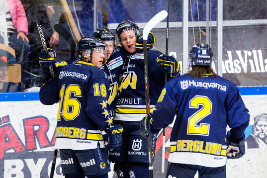 s Anton Bengtsson jublar