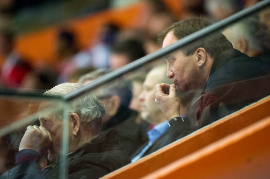 Stadsministern Stefan Löfven är bekymrad över Modos