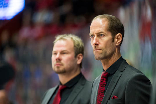 Modos tränare Anders Forsberg är bekymrad