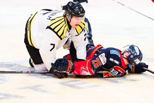 Brynäs Ponthus Westerholm och Djurgårdens David Rundqvist