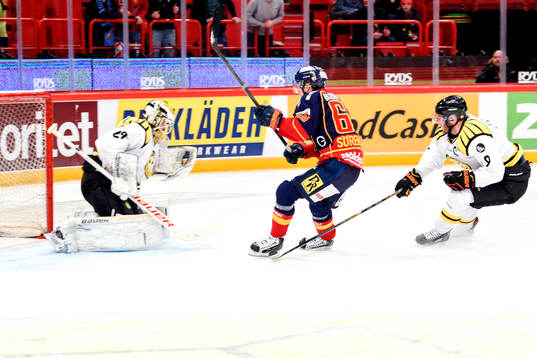 Djurgårdens Marcus Sörensen gör 2-0 bakom Brynäs
