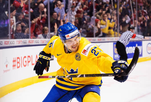 Bläddra bland fler bilder av Ishockey, JVM, Sverige - Ryssland