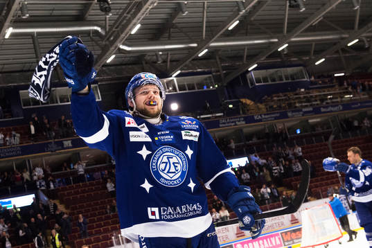 Leksands Viktor Mårtensson jublar