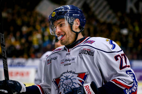 Linköpings Mattias Sjögren jublar