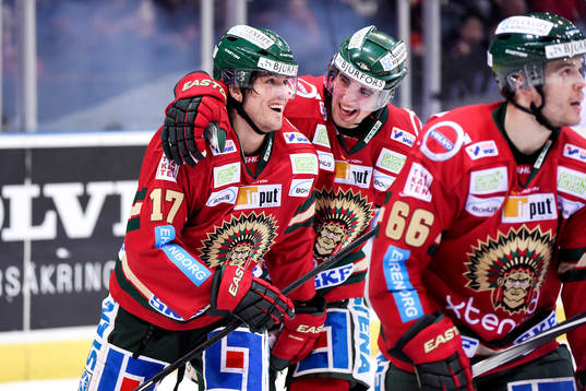 Frölundas Sebastian Stålberg och Erik Gustafsson jublar