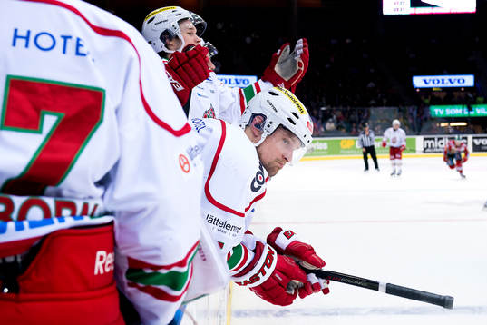 Modos Jonas Ahnelöv deppar