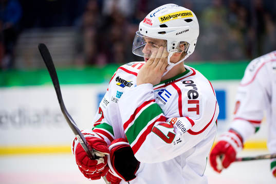 Modos Emil Djuse deppar