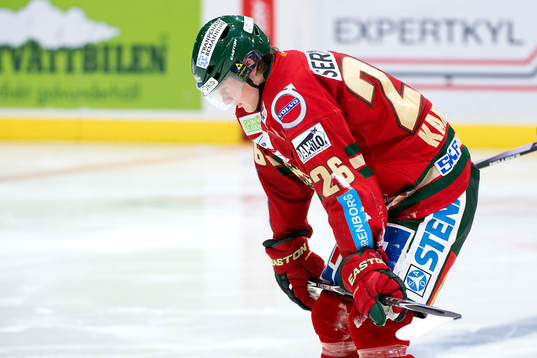 Frölundas Erik Karlsson gör sig illa