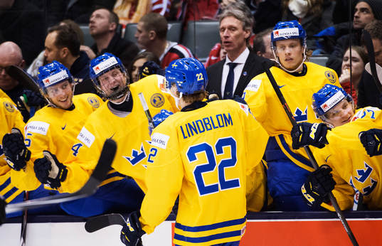 Sveriges Oskar Lindblom jublar