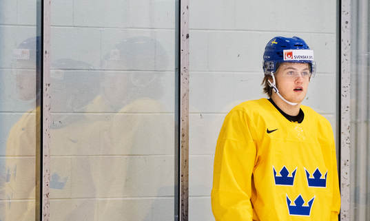 William Nylander på Sveriges träning