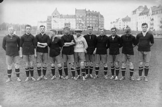 Fotboll, Örgrytes lag. Svenska mästare i fotboll 1915