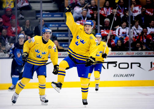 Sveriges Oskar Lindblom jublar