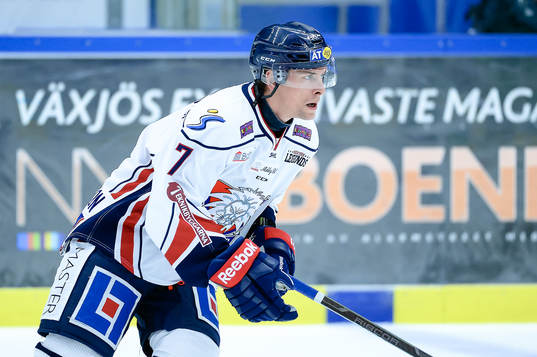 Linköpings Magnus Johansson värmer upp