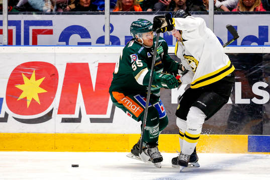 Brynäs Ponthus Westerholm och Färjestads Ole-Kristian