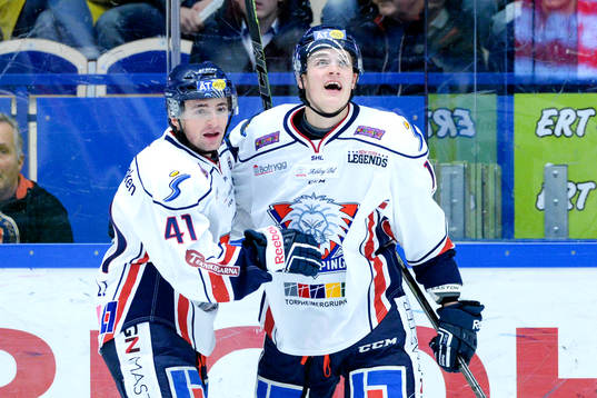 Linköpings Broc Little och Henrik Törnqvist jublar