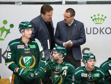 Färjestads assisterande tränare Leif Carlsson och
