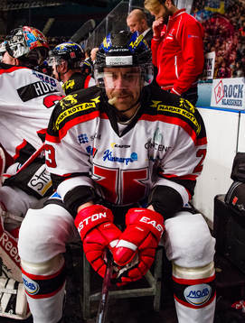 Örebros Tomas Skogs på avbytarbänken