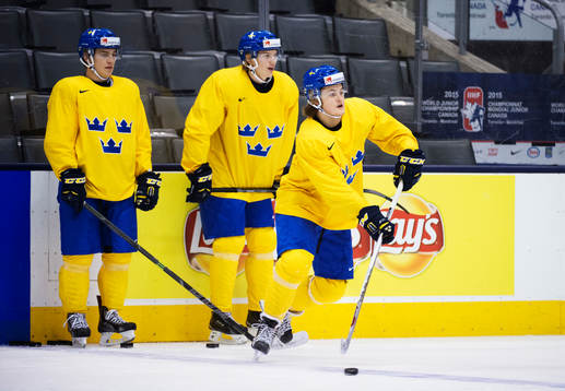Leon Bristedt, Oskar Lindblom och William Nylander på