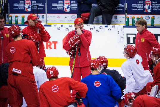 Bläddra bland fler bilder av Ishockey, JVM, inför semifinaler, träning Ryssland