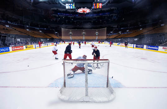 Rysslands lag tränar i Air Canada Center