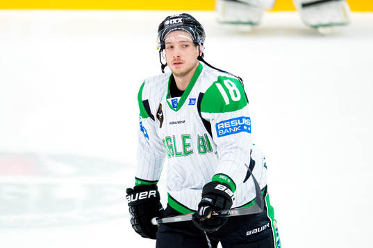 Rögles Mike Vernace värmer upp