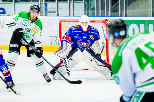 under ishockeymatchen i Hockeyallsvenskan mellan Rögle och