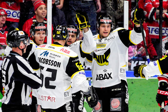 Västerås Oscar Steen jublar