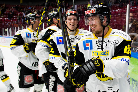 Västerås Eddie Davidsson och Linus Svedlund jublar