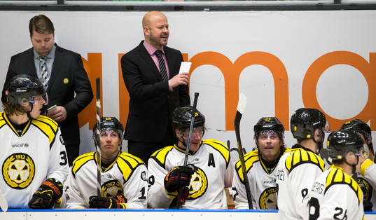 Brynäs assisterande tränare Ove Molin och tränare Tommy