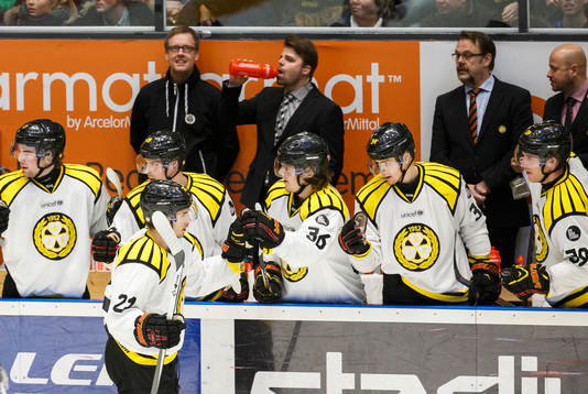 Brynäs Tim Wallace jublar