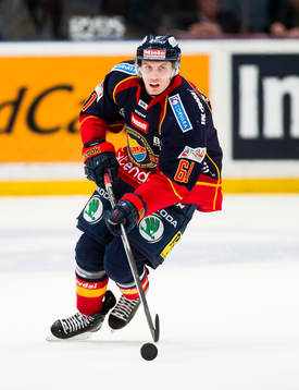 Djurgårdens Markus Ljungh med pucken