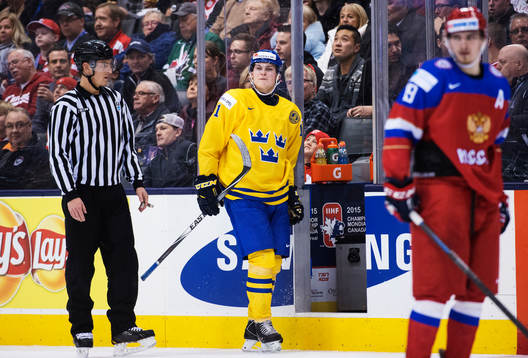 Sveriges Anton Blidh blir utvisad i andra perioden i