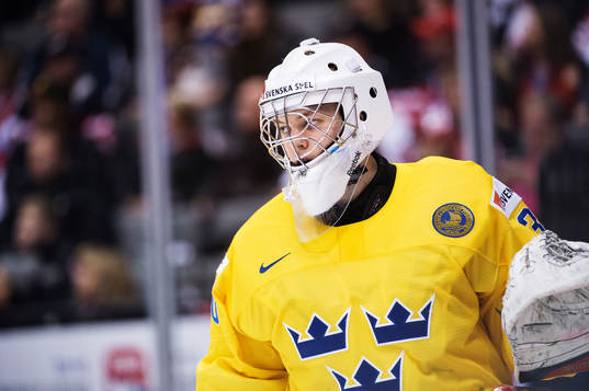 Sveriges målvakt Linus Söderström i semifinalen mellan