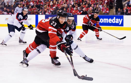 Kanadas Curtis Lazar i semifinalen mellan Kanada och