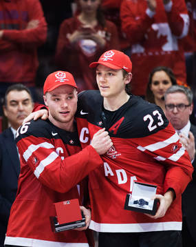 Kanadas Max Domi och Sam Reinhart