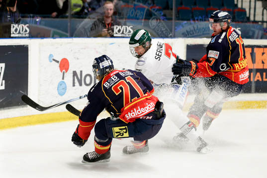 Djurgårdens Nicklas Heinerö och Henrik Eriksson mot
